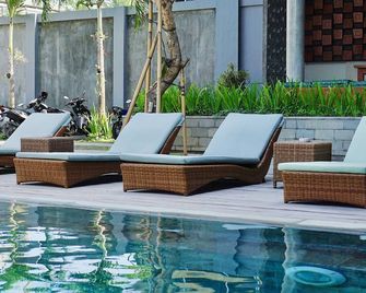 Perissos Echo Beach - North Kuta - Pool