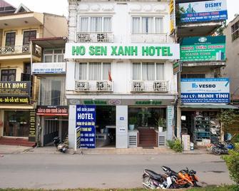 Ho Sen Xanh Hotel - Hanoi - Building