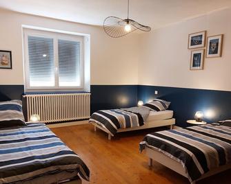 L'atelier De Desire - Clairvaux-les-Lacs - Chambre