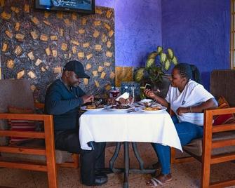 Golden Quest Hotel - Entebbe
