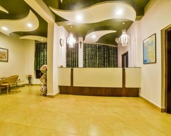 Beira Mar Beach Resort - 奔鬧林 - 櫃檯