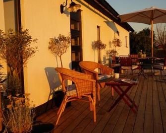 Almbacka Logi - Skivarp - Innenhof