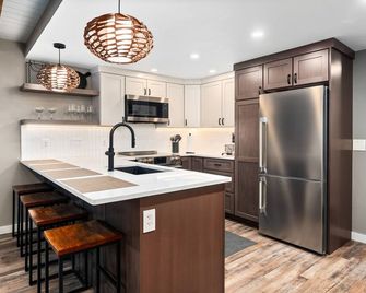 Discover Serenity: Your Ultimate Hidden Retreat for a Cozy Vacation Getaway. - Superior - Cozinha