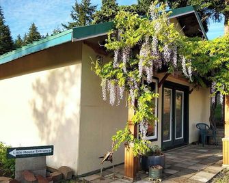 Little House On The Hill - Gorge Getaway Home Base - White Salmon - Edificio