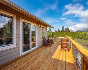 River Ranch - Hood River - Balcony