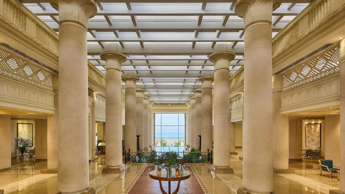 منتجع شيراتون خليج سوما