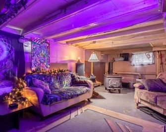 Metabolizm Records Music Studio (Short term rental certificate ID: 314402) - Saint-Jean-sur-Richelieu - Sala de estar