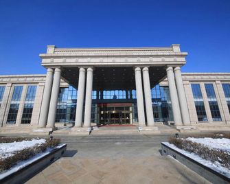 Harbin Sun Island Garden Hotel (Ice and Snow World) - هاربين - مبنى