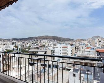 Koridalos 3 Bd Terrace Apt With Spectacu - El Pireu - Balcó