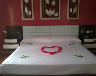 Hotel Gardu - Montealegre del Castillo - Bedroom