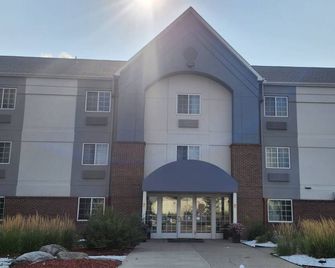 Coratel Suites Extended Stay Msp Airport Minneapolis Richfield - Richfield - Edificio