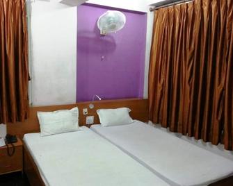 Hotel Marina Inn - Dhanbād - Bedroom