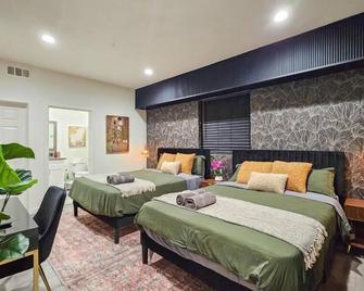 Forty First Place - Boutique Hostel - Los Angeles - Bedroom