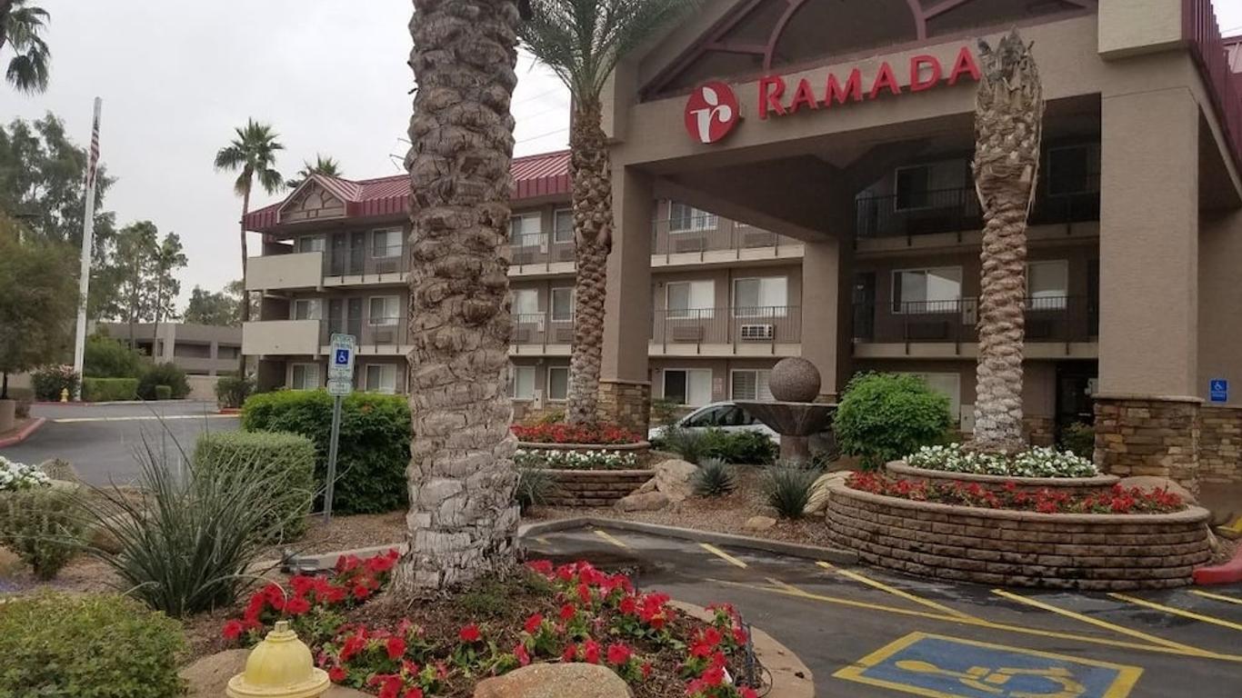 Infinity Inn & Suites