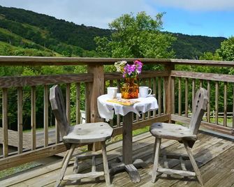 Top of The Beech Inn - Banner Elk - Balcón