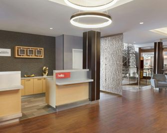 TownePlace Suites by Marriott London - לונדון - דלפק קבלה