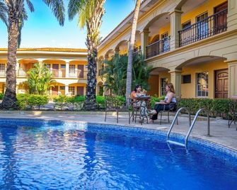 Hotel Florencia - San Miguel - Басейн