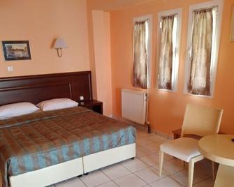 Polychrono Beach Hotel - Polychrono - Bedroom