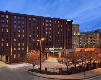 Days Inn by Wyndham Baltimore Inner Harbor - Baltimore - Building