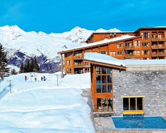 Résidence Prestige Odalys Edenarc - Arc 1800 - Bourg-Saint-Maurice - Budova