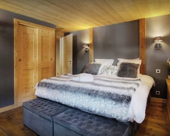 Chalet Victorina - stunning ski home for 12, close to slopes - OVO Network - La Giettaz - Chambre