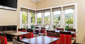Comfort Inn Monterey Peninsula Airport - Monterrey - Restaurante