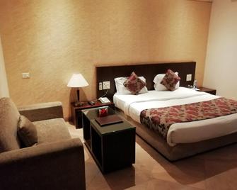 Hotel Lovely Palace - Bhilai - Bedroom