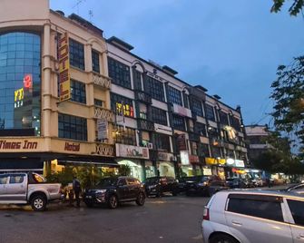 City Times Inn Hotel - Seri Kembangan - Edificio