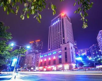 Quieting Hotel (Chongqing Wanzhou Wanda Plaza) - Dazhou - Building