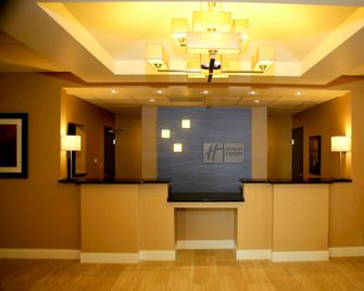 Holiday Inn Express & Suites Marion By IHG - Marion - Recepce