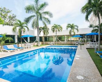 Holiday Inn Express Paraiso Dos Bocas - Paraiso - Piscina