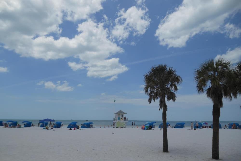 إكسبرس إن آند سويتس