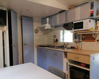 mobile home in 3 star campsite - Villefranche-de-Conflent - Cuisine