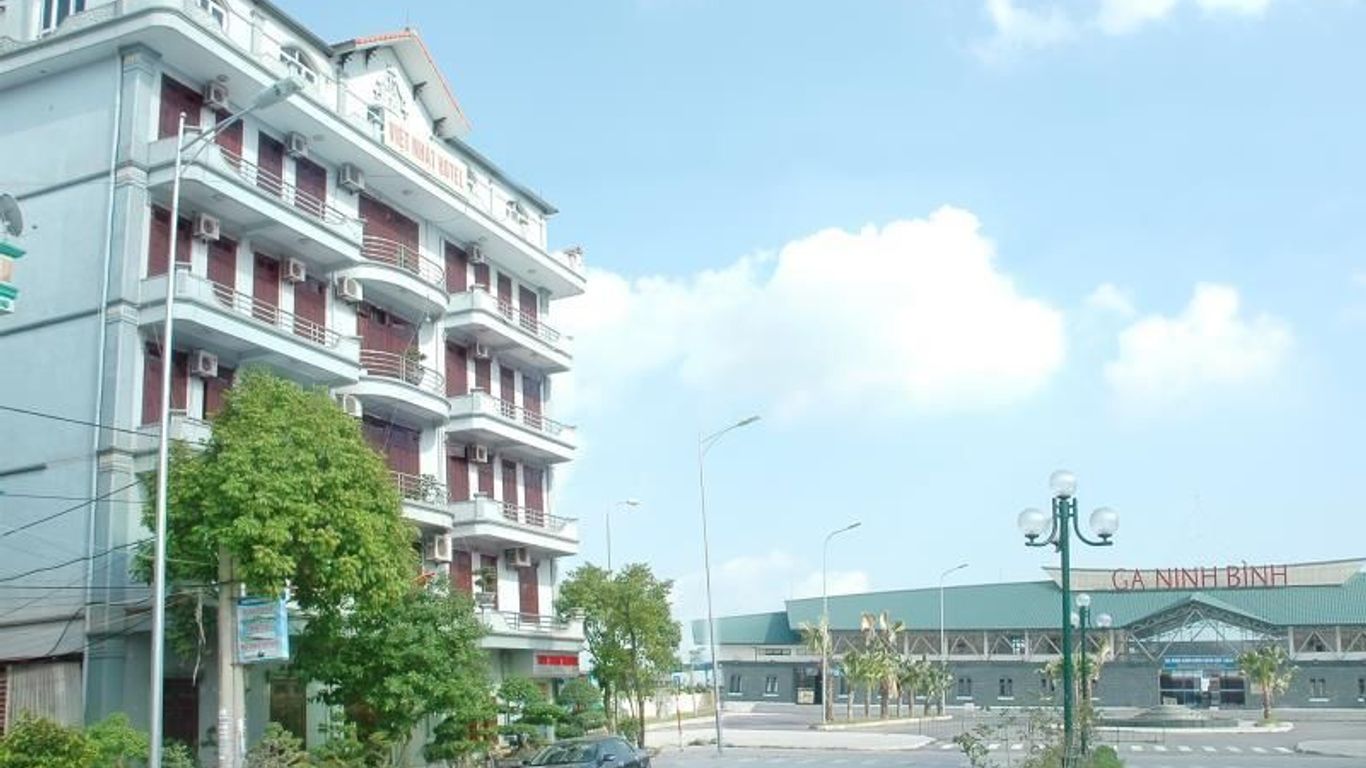 Viet Nhat Hotel