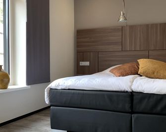 Hotel Café Restaurant De Ploeg - Varsseveld - Bedroom