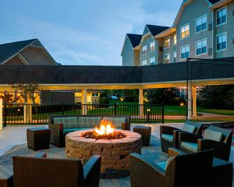 Residence Inn by Marriott Greenbelt - Greenbelt - Patio