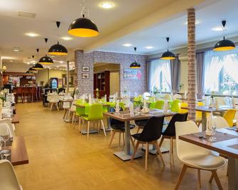 فندق توباز بوزنان سنتروم - بوزنان - مطعم