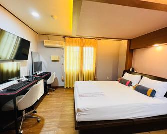Sweet Hotel - Jeju City - Bedroom