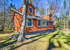 Cozy Tannersville Gem - Ski, Hike, Explore! - Tannersville - Bygning