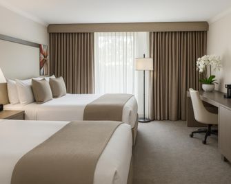 Ontario Airport Hotel & Conference Center - Ontario - Bedroom