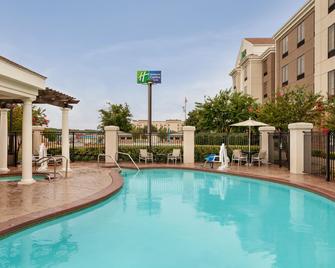 Holiday Inn Express & Suites Mcalester - McAlester - Havuz