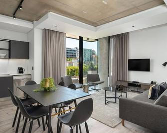 The Signature G07 - Cape Town
