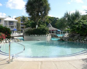 Sunset Cove - George Town - Piscina