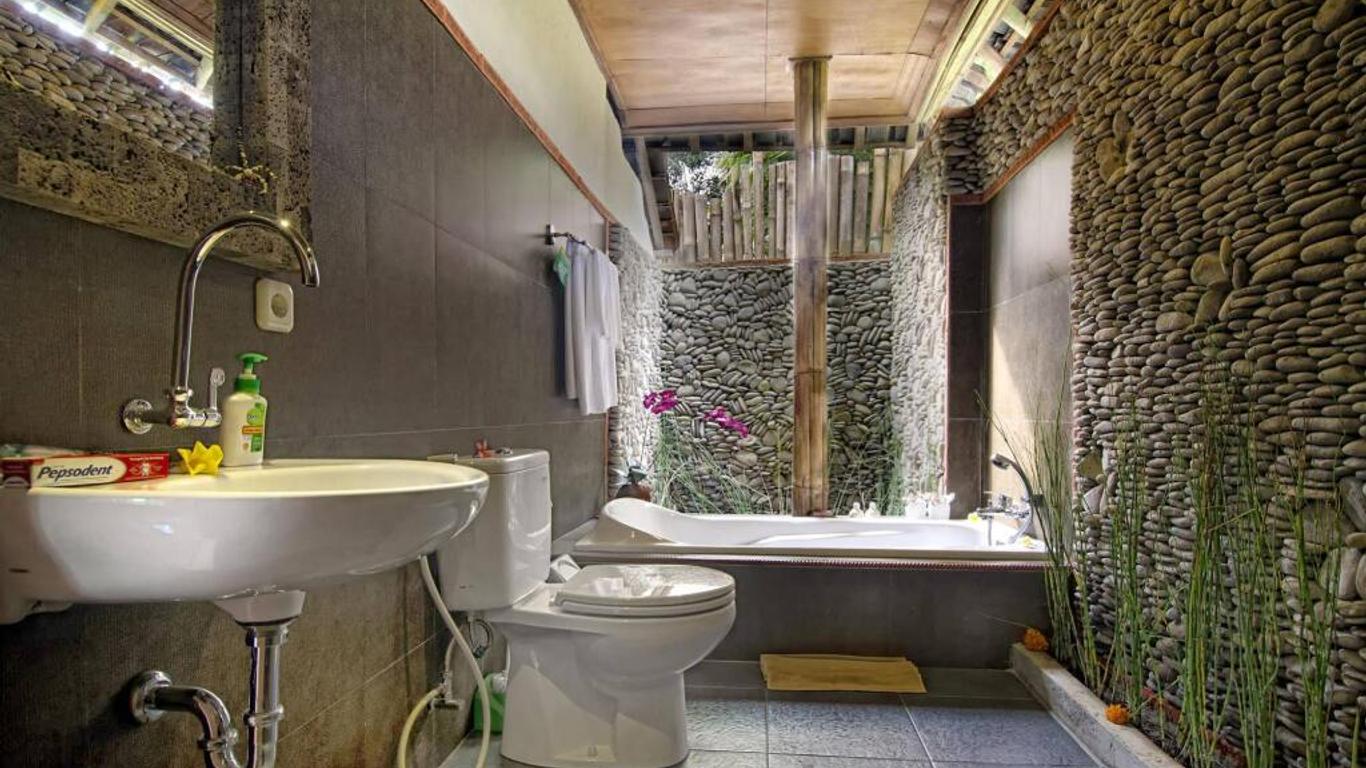 Pajar House Ubud & Villas