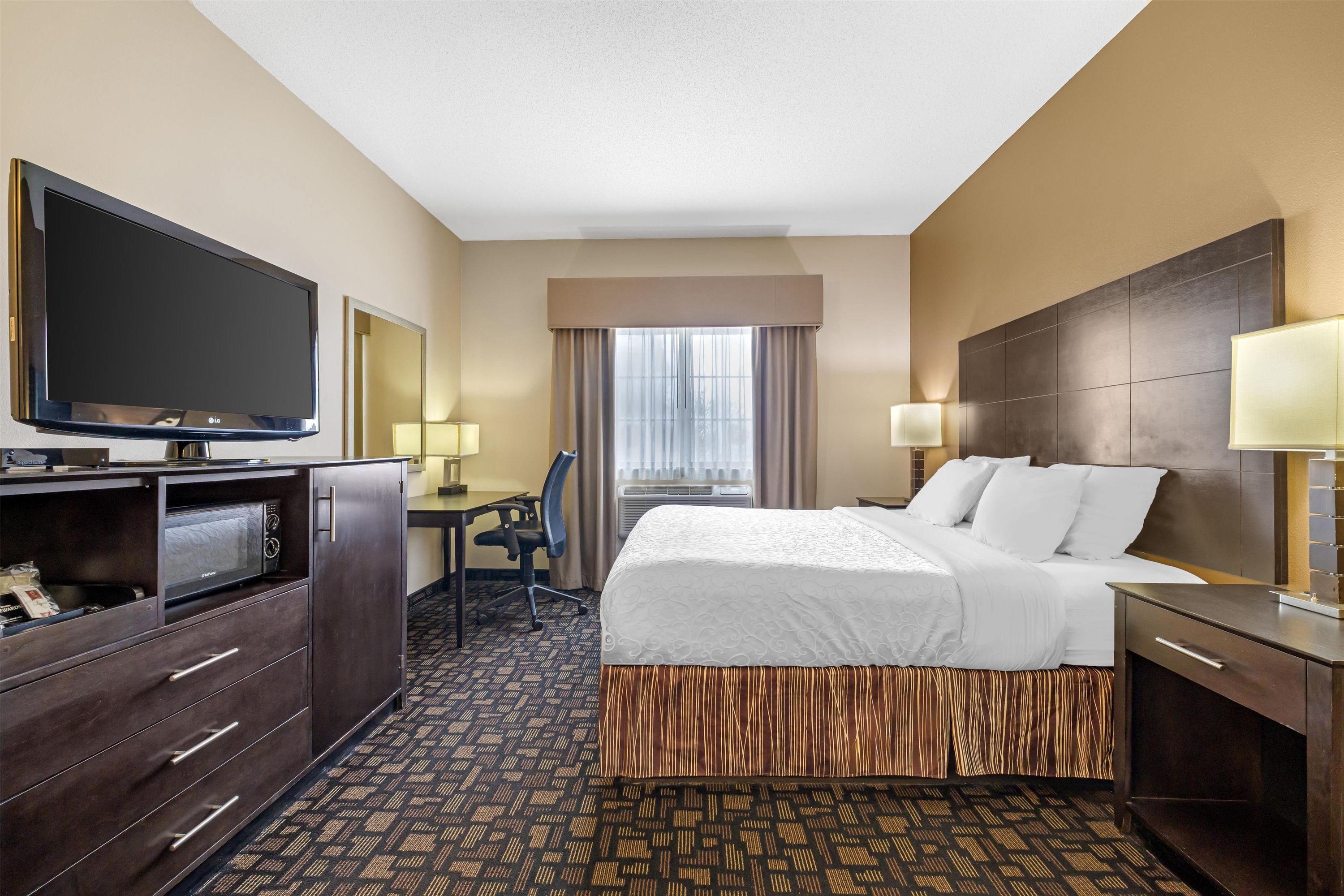 Best Western Plover-Stevens Point Hotel & Conference Ctr - Plover - Makuuhuone