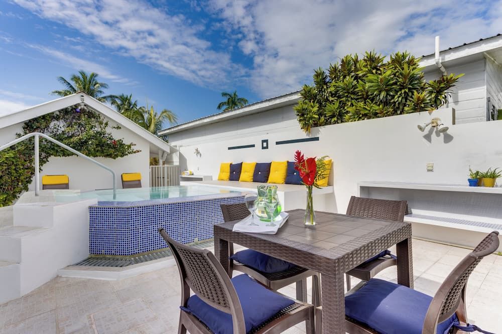 Villa Boscardi - Belize City