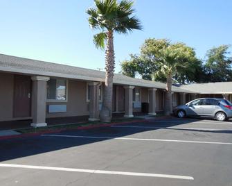 Americas Best Value Inn Antioch - Antioch - Building