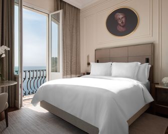 San Domenico Palace, Taormina, A Four Seasons Hotel - Taormina - Bedroom