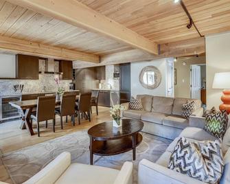 Stunning deluxe Aspen condo - Aspen - Living room