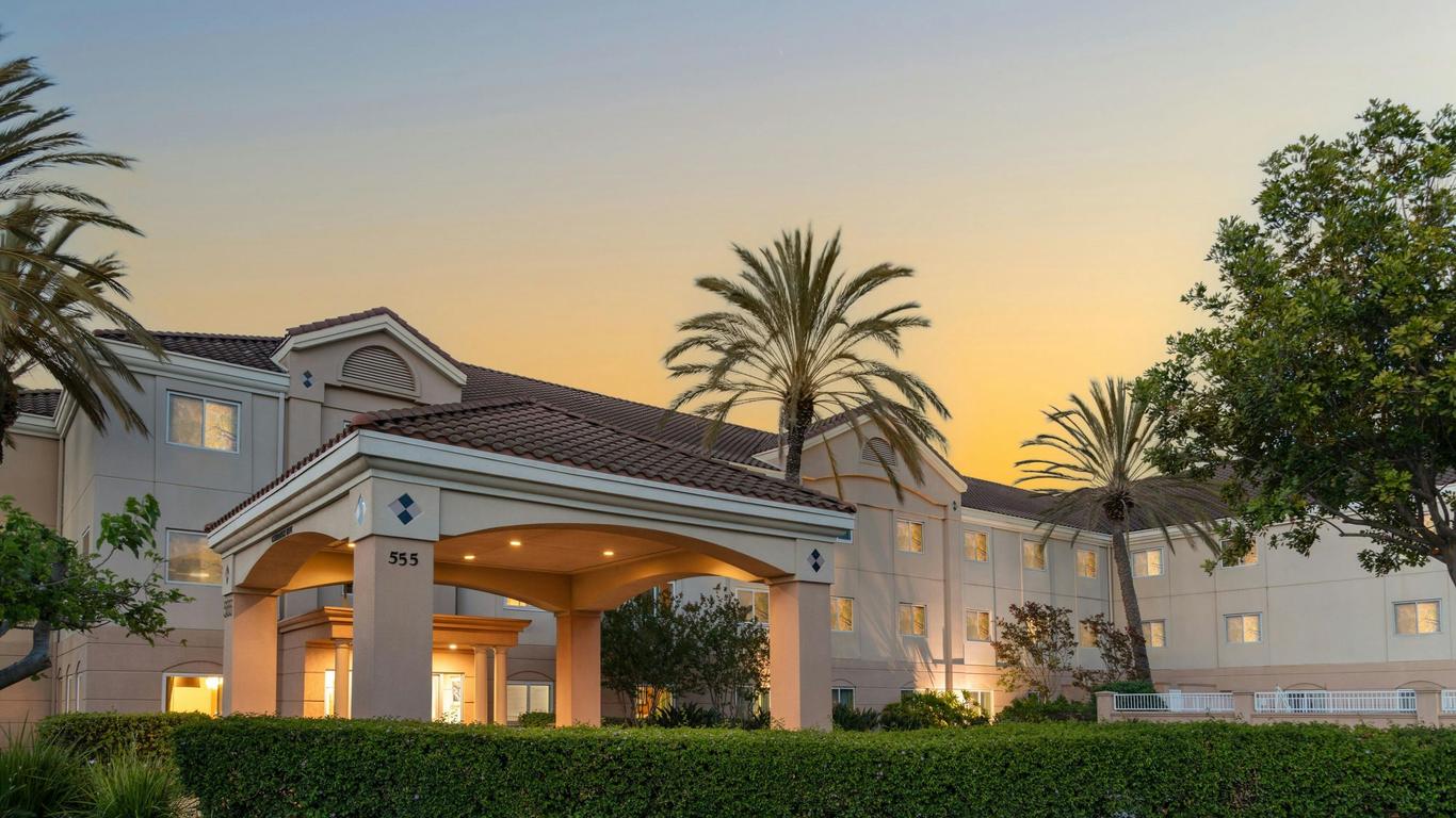 Fairfield Inn & Suites by Marriott San Francisco San Carlos
